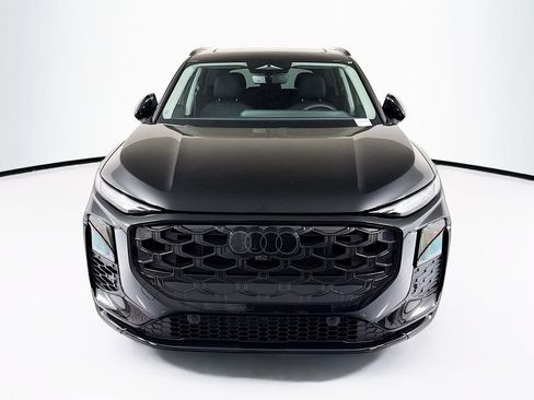 Used 2026 Audi Q3 quattro 2.0T AWD/4WD image 2