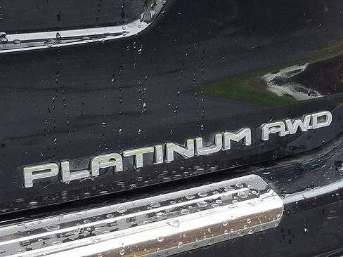 Used 2023 Toyota Highlander Platinum image 36