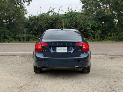Used 2014 Volvo S60 T5 FWD image 3