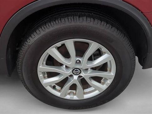 Used 2018 Nissan Rogue SV FWD image 7