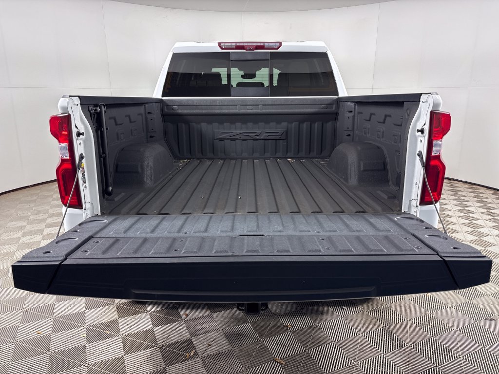 Used 2024 Chevrolet Silverado 1500 ZR2 w/ Technology Package AWD/4WD image 23