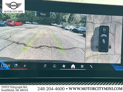 Used 2025 BMW X7 M60i AWD/4WD image 34