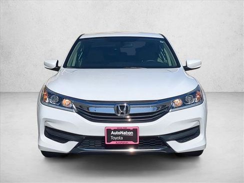 Used 2017 Honda Accord LX image 2