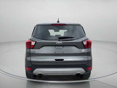 Used 2019 Ford Escape SE image 4