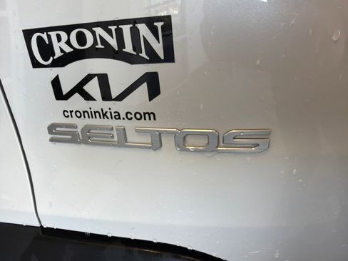 Used 2025 Kia Seltos EX w/ EX Sunroof Package AWD/4WD image 8