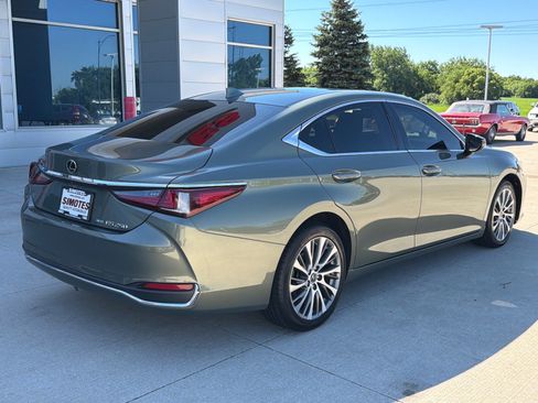 Used 2021 Lexus ES 250 w/ Premium Package AWD/4WD image 8