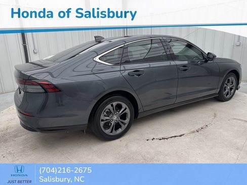 Used 2025 Honda Accord EX-L image 11