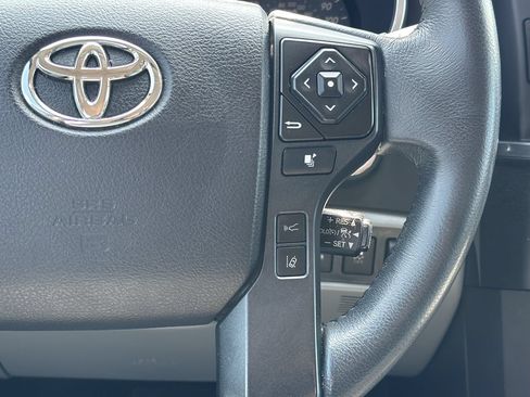 Used 2021 Toyota Sequoia Limited w/ Safety & Convenience Package AWD/4WD image 15