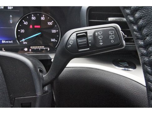 Used 2023 Ford Explorer XLT RWD image 22