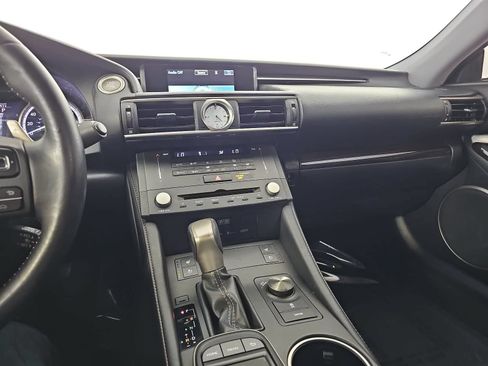 Used 2015 Lexus RC 350 w/ Luxury Package RWD image 18
