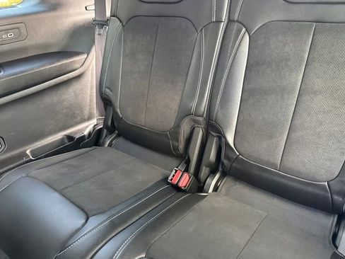 Used 2024 Jeep Grand Cherokee L Altitude AWD/4WD image 18