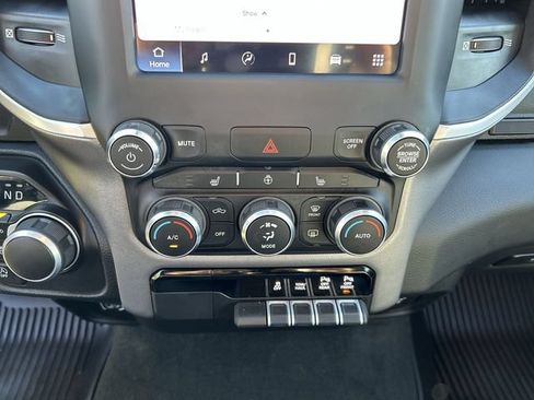 Used 2022 RAM 1500 Big Horn AWD/4WD image 21