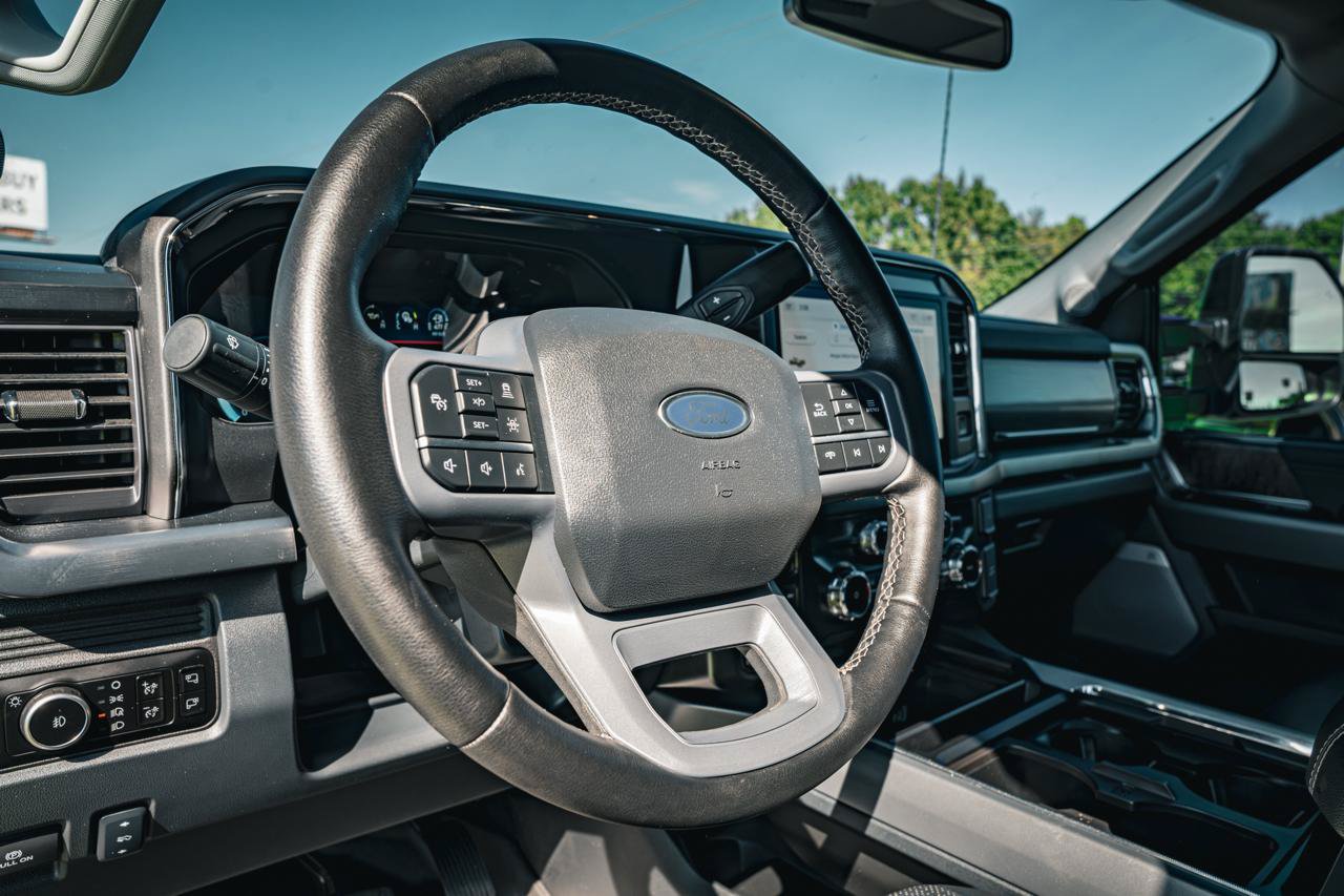 Used 2025 Ford F250 Lariat w/ Lariat Ultimate Package AWD/4WD image 22