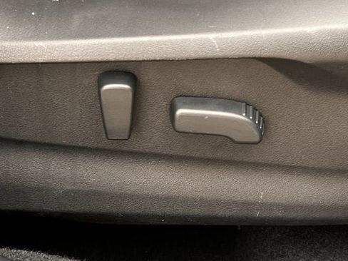 Used 2022 Subaru Forester Touring image 26