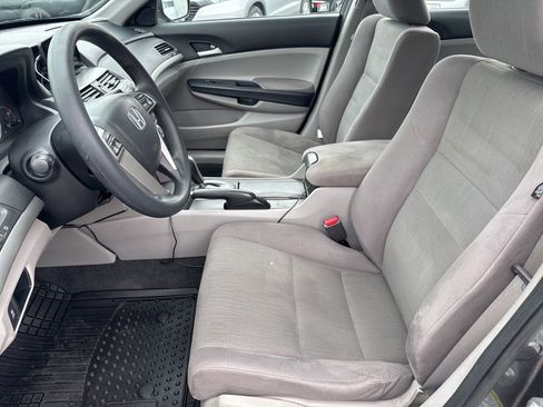 Used 2011 Honda Accord LX image 24