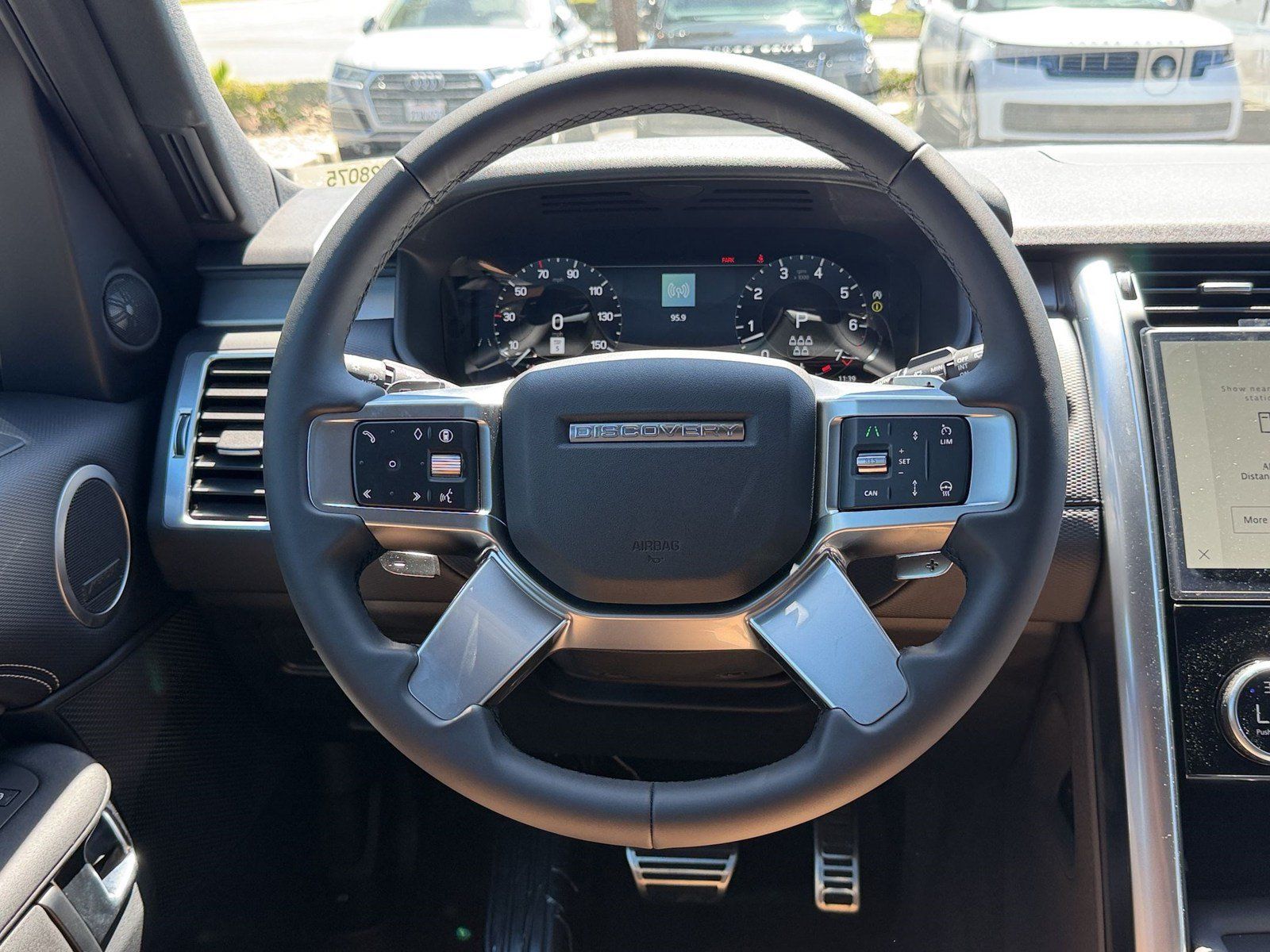 New 2026 Land Rover Discovery Limited Edition AWD/4WD image 11