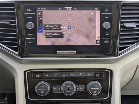 Used 2022 Volkswagen Atlas SEL Premium image 12