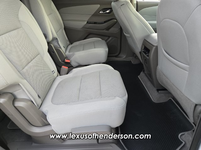 Used 2020 Chevrolet Traverse LT FWD image 16