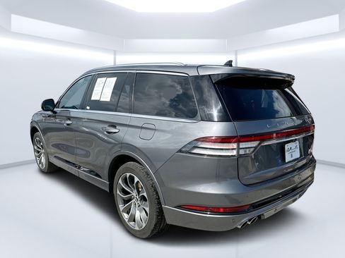 Used 2022 Lincoln Aviator Grand Touring w/ Elements Package Plus AWD/4WD image 5