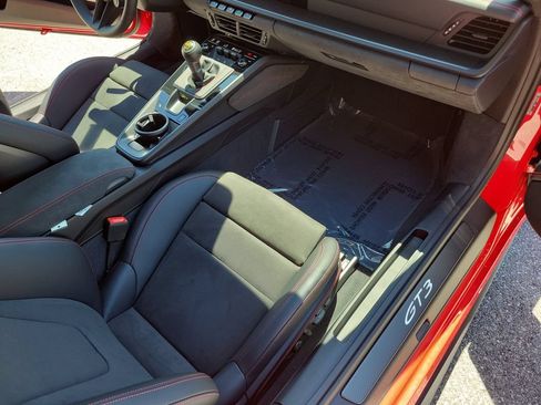 Certified 2026 Porsche 911 GT3 RWD image 18