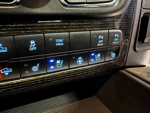 Used 2016 RAM 1500 Limited image 35