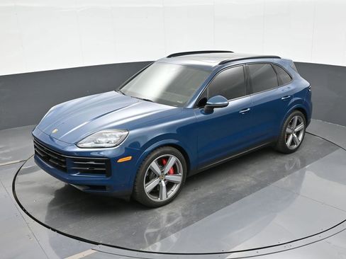 Certified 2024 Porsche Cayenne S image 26