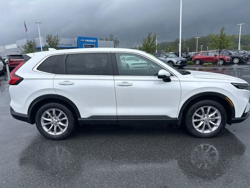 Used 2024 Honda CR-V EX image 8