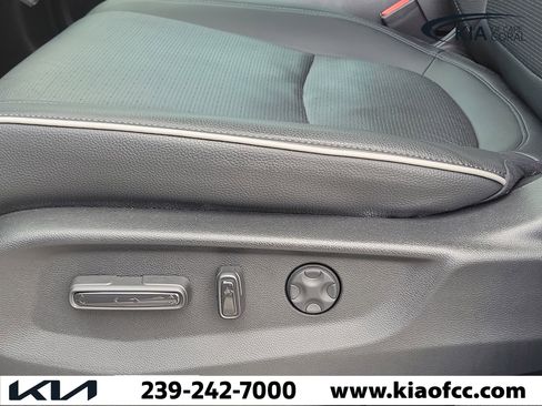 Used 2025 Honda Odyssey Elite image 28