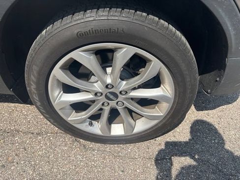 Used 2019 Lincoln MKC Select w/ Select Plus Package FWD image 7