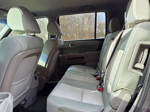 Used 2015 Honda Pilot LX image 12