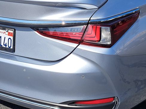 Used 2022 Lexus ES 300h w/ Premium Package FWD image 37