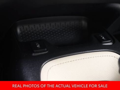 Certified 2020 Toyota Corolla XLE FWD image 6