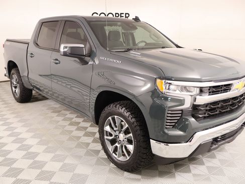 Used 2025 Chevrolet Silverado 1500 LT w/ Protection Package AWD/4WD image 1