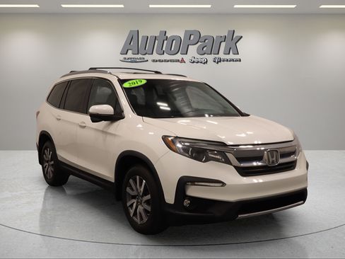 Used 2019 Honda Pilot EX image 2