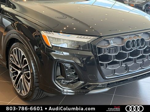 New 2026 Audi SQ7 Prestige AWD/4WD image 6