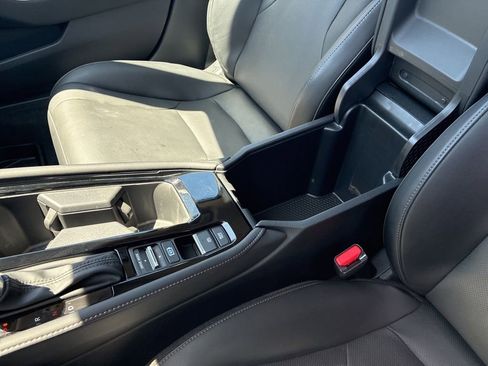 Used 2024 Honda Accord Touring image 17