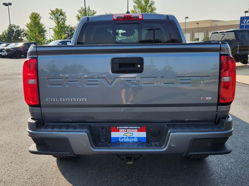 Used 2022 Chevrolet Colorado Z71 w/ Safety Package AWD/4WD image 12
