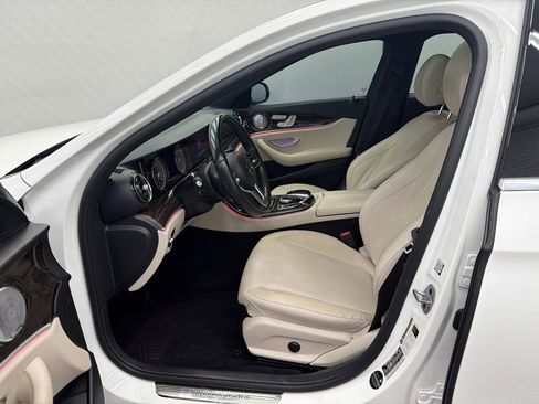 Used 2019 Mercedes-Benz E 300 4MATIC image 9