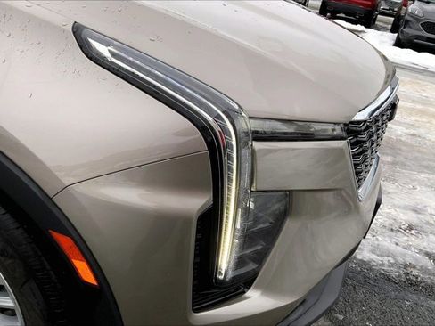 Used 2024 Cadillac XT4 Luxury w/ Cold Weather Package image 28