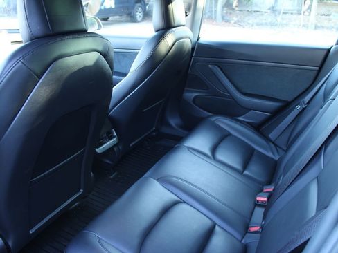 Used 2020 Tesla Model 3 Standard Range Plus RWD image 14