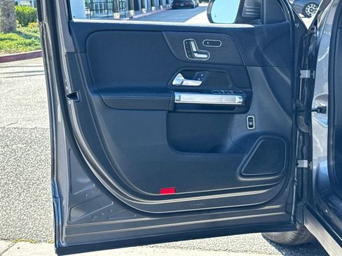 Used 2023 Mercedes-Benz GLB 250 image 17