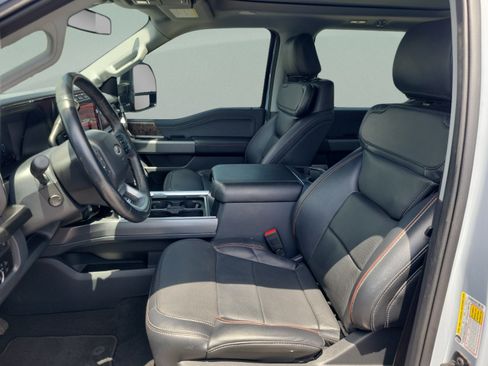 Used 2024 Ford F250 Lariat w/ Lariat Ultimate Package AWD/4WD image 17