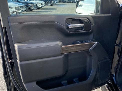 Used 2020 Chevrolet Silverado 1500 LT w/ Convenience Package AWD/4WD image 11