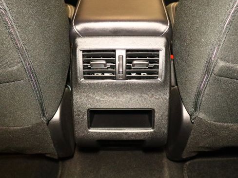 Used 2025 Mitsubishi Outlander ES image 37