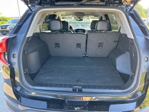 Used 2023 GMC Terrain SLE AWD/4WD image 11