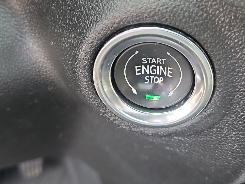 Used 2021 Chevrolet Silverado 1500 RST w/ Redline Edition AWD/4WD image 34