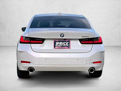 Used 2026 BMW 330i Sedan RWD image 4