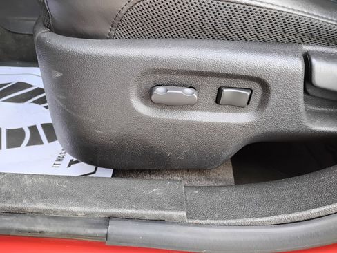 Used 2008 Chevrolet HHR SS image 12