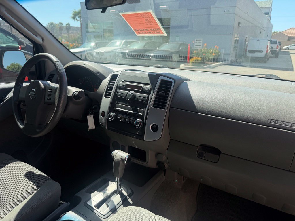 Used 2009 Nissan Frontier SE w/ SE Value Truck Pkg RWD image 18