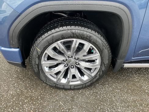 New 2026 GMC Sierra 1500 Denali w/ Denali Reserve Package image 2